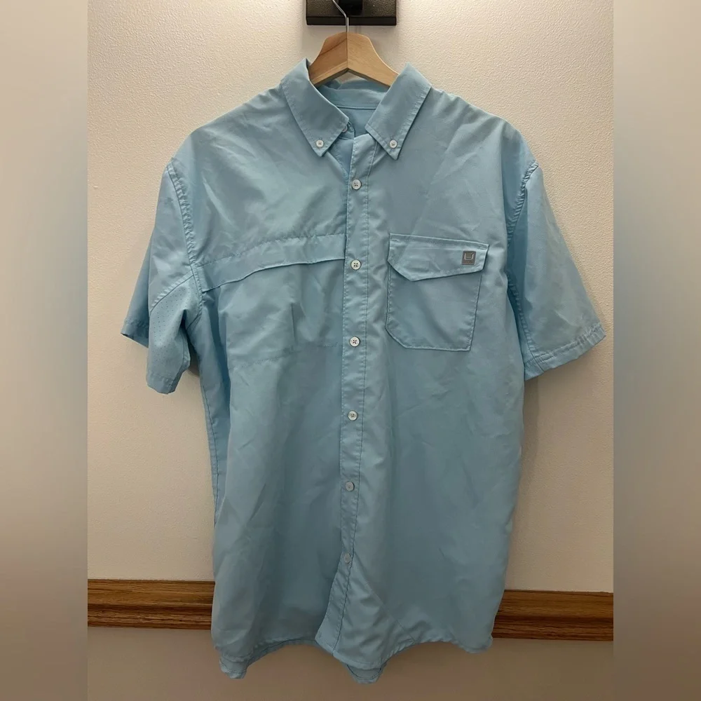 EUC HUK Tide Point Short Sleeve Button Down Short Sleeve Shirt size Medium
